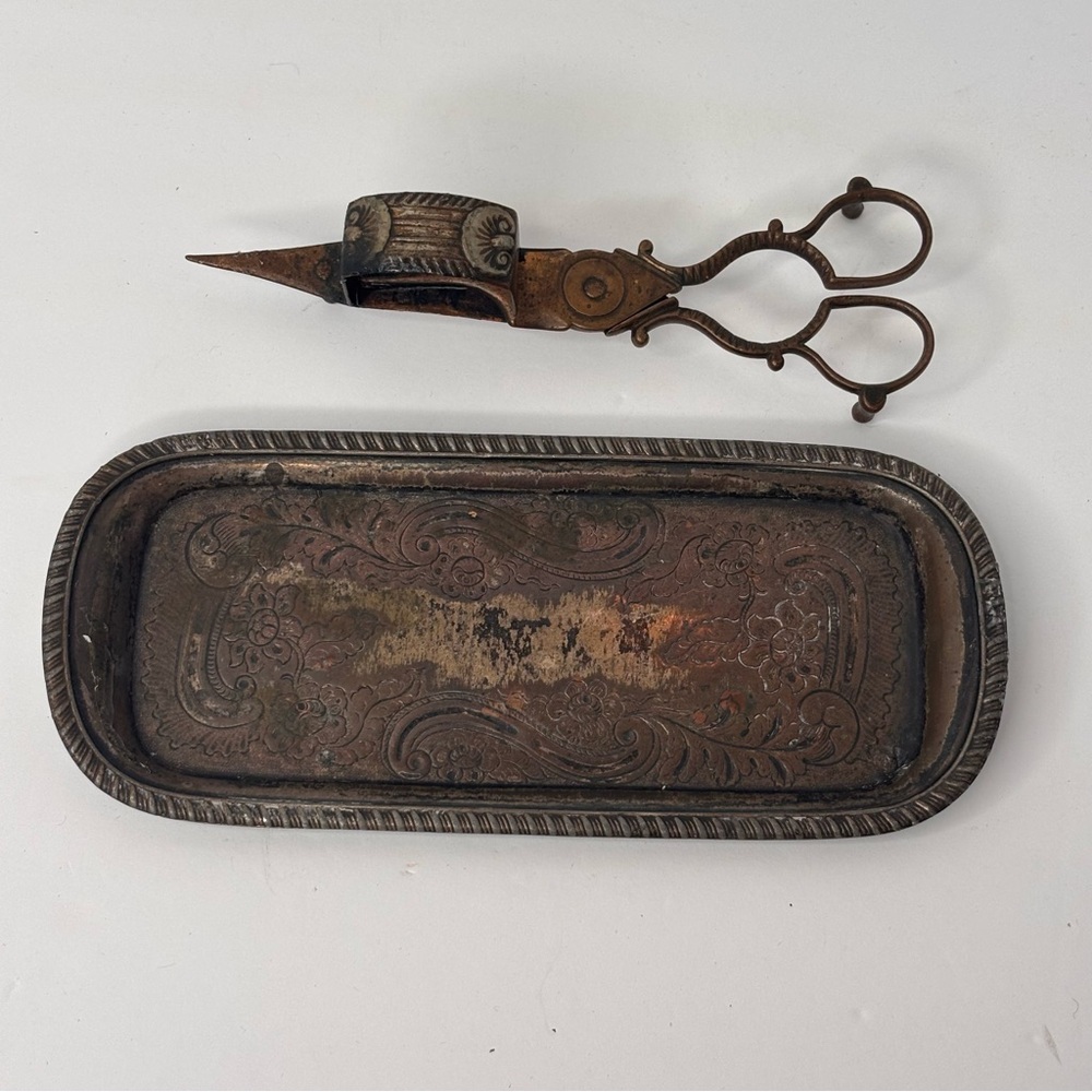 Antique Georgian Style Candle Wick Scissors Trimmer Snuffer with Tray *bleeding